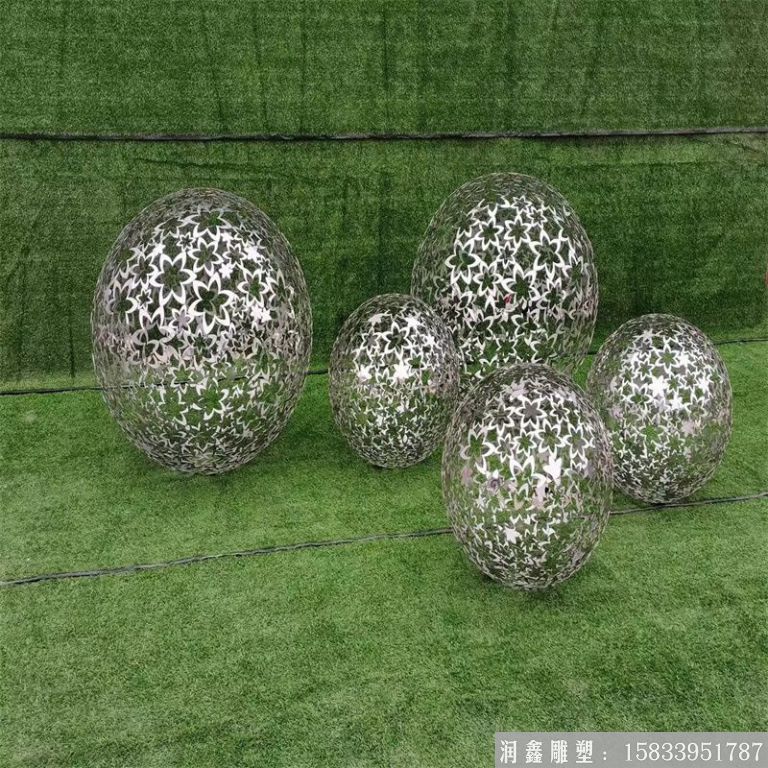 不锈钢镂空球雕塑，发光球体雕塑4