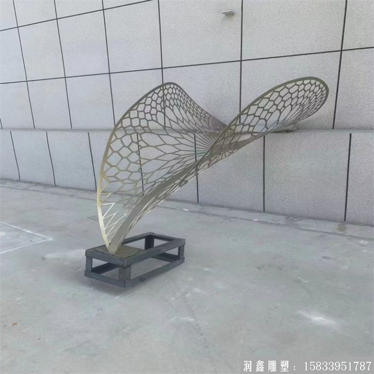 不锈钢异型镂空叶子雕塑2