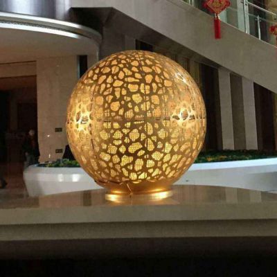 酒店摆件不锈钢镂空球雕塑厂家定制